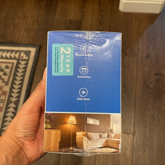 TP-Link HS100 Wi-Fi Smart Plug Kit - Picture 2 of 7